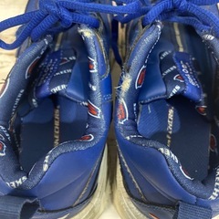 SKECHERS 子供靴23.5cmの画像