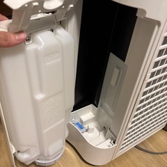 空気清浄機シャープ　KC-L50の画像