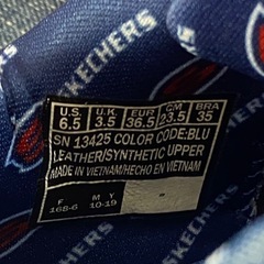 SKECHERS 子供靴23.5cmの画像