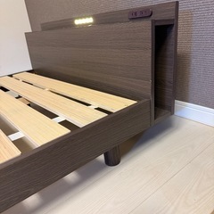 シングルベッドフレームの画像
