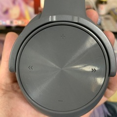 5,000円で購入したBluetooth対応のヘッドホン＆充電器付き❣️の画像