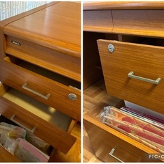 大きな木製机の画像