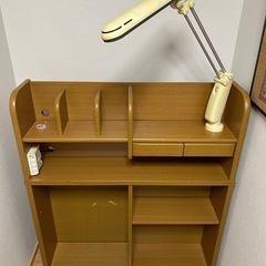 学習机　ニトリシステムデスク　机、イス、棚の3点セット　ライト付きの画像