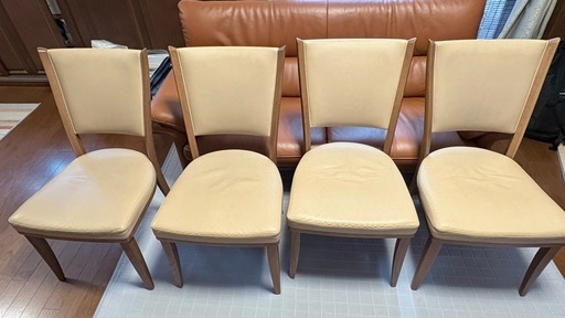 カリモク　ダイニングチェア　4脚せセット