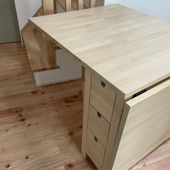 IKEA 折り畳みテーブルの画像