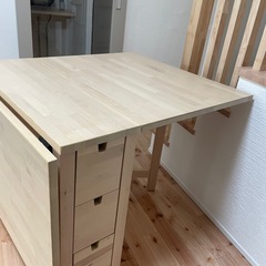 IKEA 折り畳みテーブルの画像