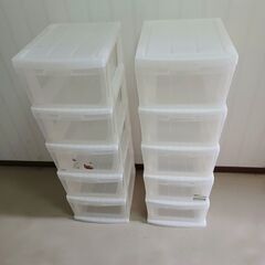 プラスチック　５段収納ケース　２個セット【中古品】を無料でお譲りします！の画像