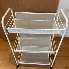 IKEA ホワイト　ワゴンの画像