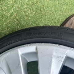 アルファードトヨタ純正 　215/40R18の画像
