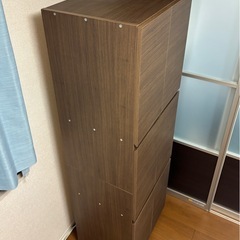 収納棚の画像