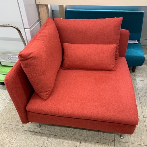 【ジモティー割引で最大15％OFF⭐️】 IKEAコーナーソファー 赤 クッション付き