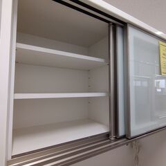 リユースのサカイ浦和店【E477】★食器棚 2枚扉 アルミナ2の画像