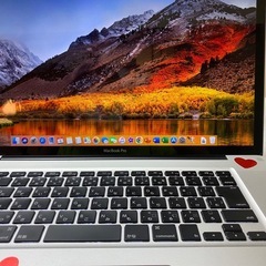 Apple Macbook Pro 17インチ 2011の画像