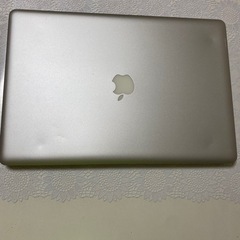 Apple Macbook Pro 17インチ 2011の画像