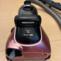 サイクロン掃除機（TOSHIBA）の画像