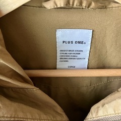パーカー　PLUSONEの画像