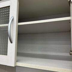 【リユ-スのサカイ広島石内店】ジモティ割！2枚扉食器棚/クリ-ニング済み/HG-7426/広島市 家具　佐伯区 家具　南区 家具　西区 家具　東区 家具　中区 家具　安佐南区 家具　安佐北区 家具　安芸区 家具　府中町 家具　海田町 家具　熊野町 家具　坂町 家具　廿日市市 家具																		 																		の画像