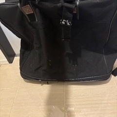 キャスター付きバッグの画像