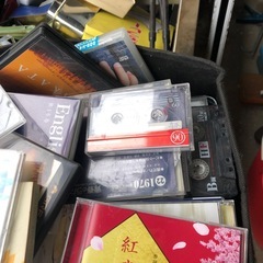いろいろテープ、CD、カセットテープ、DVDなど100枚以上‼️超お買い得品❣️の画像