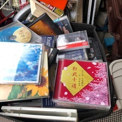いろいろテープ、CD、カセットテープ、DVDなど100枚以上‼️超お買い得品❣️の画像