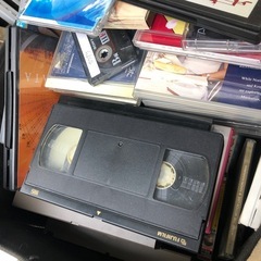 いろいろテープ、CD、カセットテープ、DVDなど100枚以上‼️超お買い得品❣️の画像