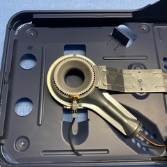 カセットコンロ　【美品】アイリスオーヤマ　おまけ付き　お鍋　キャンプなどに　小倉北区　の画像