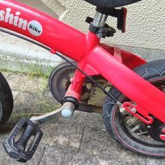 無料　変身バイク　子供自転車　ペダル取り外し可　ストライダーの画像