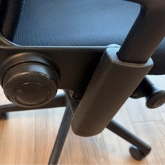 スチールケース Leap Chair v2 inブラック オフィスチェア デスクチェアの画像