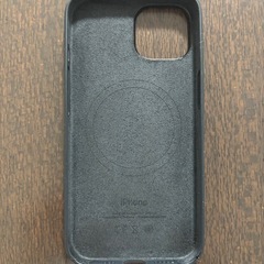 iPhone15用Apple純正シリコンケースの画像