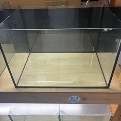 ⭐︎中古美品⭐︎450×300×H300 黒シリコン　ガラス水槽　　45cm水槽の画像