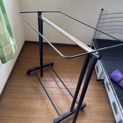 ハンガーラックの画像