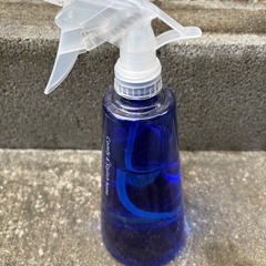虫かご7個と仕切り板の画像