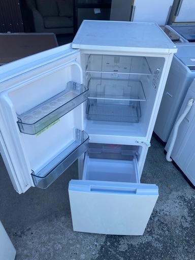 NO B551🌈福岡市内配送設置無料✨🌈シャープ SHARP 冷蔵庫(幅49.5cm) 152L つけかえどっちもドア 2ドア ホワイト SJ-D15G-W 2021年