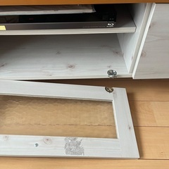 テレビボードの画像
