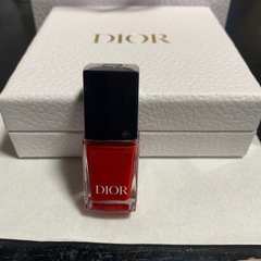 DIOR マニキュア、ルージュの画像