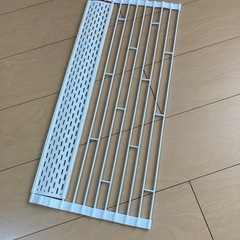 10/7までtower 4,400円 山崎実業折り畳み水切り タワー シリコーントレー付き L ホワイト 約58X26X0.8cmの画像