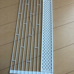 10/7までtower 4,400円 山崎実業折り畳み水切り タワー シリコーントレー付き L ホワイト 約58X26X0.8cmの画像