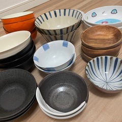 食器（取りに来れる方限定）の画像