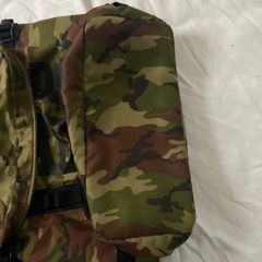 迷彩柄リュック　の画像