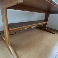 無印良品リビングでもダイニングでもつかえるテーブル　オーク材１５０×８０×６０
の画像