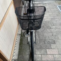 リサイクルショップどりーむ荒田店　No526 自転車　シティサイクル　２６インチ　状態奇麗です♪　ライト付き　シンプルなママチャリ♪　の画像