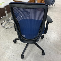 オカムラ　ワークチェアー　ブルー×ブラック【トレファク堺福田店】の画像