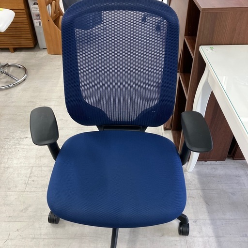 オカムラ　ワークチェアー　ブルー×ブラック【トレファク堺福田店】
