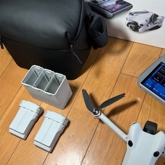 新品同様！DJI Mini 4 Pro Fly More Combo Plusの画像