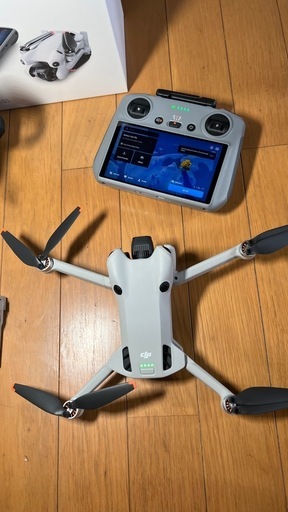 新品同様！DJI Mini 4 Pro Fly More Combo Plus