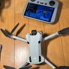 新品同様！DJI Mini 4 Pro Fly More Combo Plusの画像