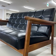 カリモク60 2人掛けソファーブラウン×ブラック【トレファク堺福田店】の画像