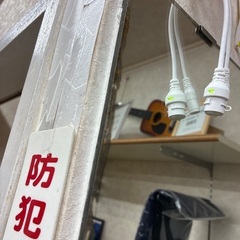 巨大な鏡 アパレル店舗内備品 廃棄品 1枚の画像