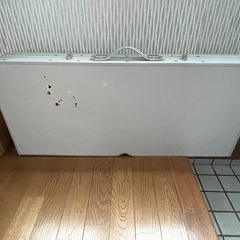 キャンプ用机の画像