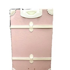 スーツケース　ピンク　トランク型の画像